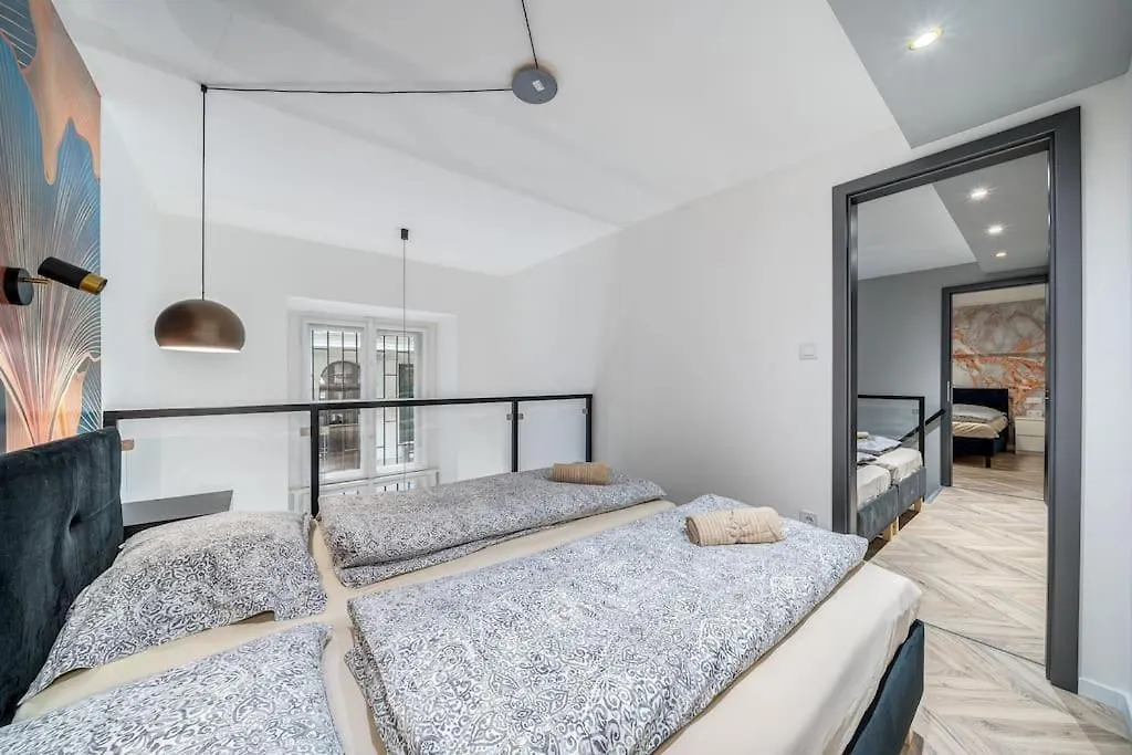 Loft 8 - Grand Stylish Stay With Parking Budapest Ungheria