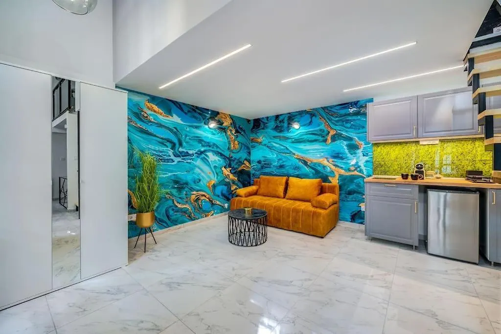 Loft 8 - Grand Stylish Stay With Parking Budapest 0*,  Ungheria